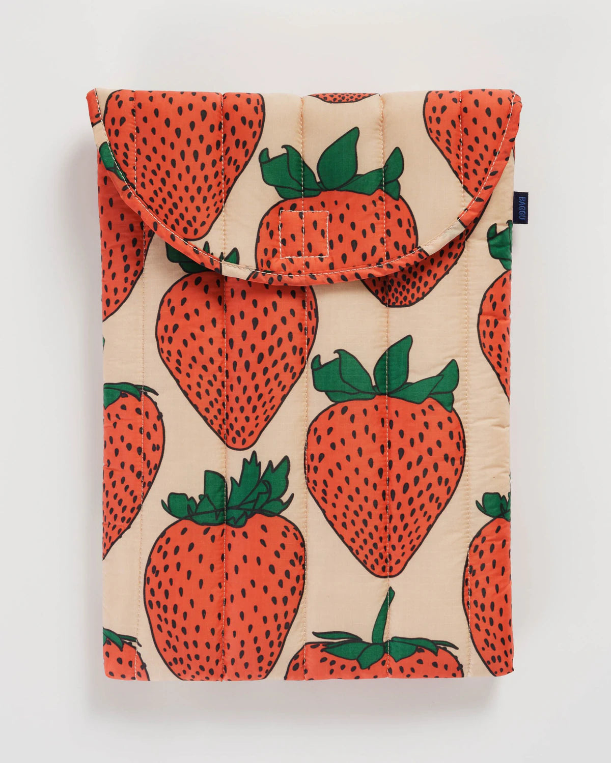 puffy-laptop-sleeve-16-strawberry